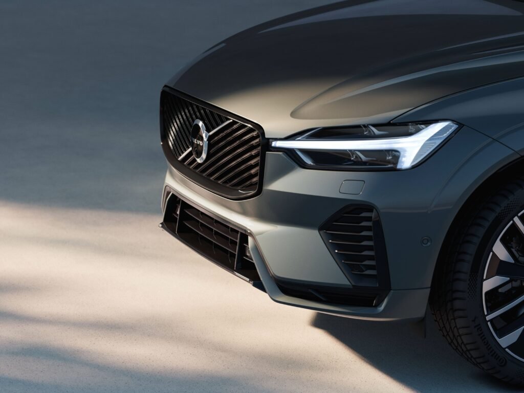 340827 Refreshed Volvo Xc60 Exterior